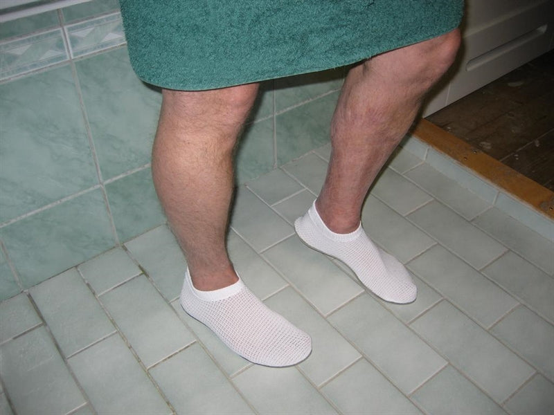 Bad- och duschtofflor